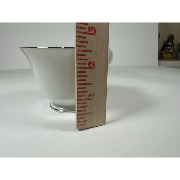 Lenox Oxford Bone China Filigree Tea Cup & Saucer - Picture 9 of 9